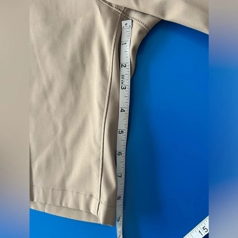 Land’s End Flat Front Stretch Chino Short. Size 16. NWOT